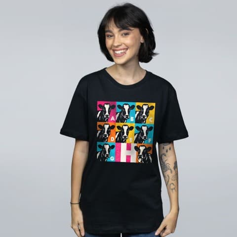CAMISETA PRETA - VACA H - POP ART